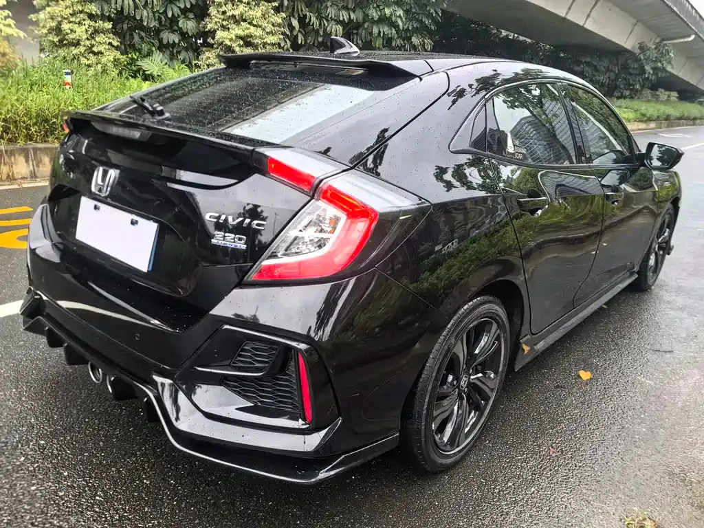 Honda Civic — фото 7