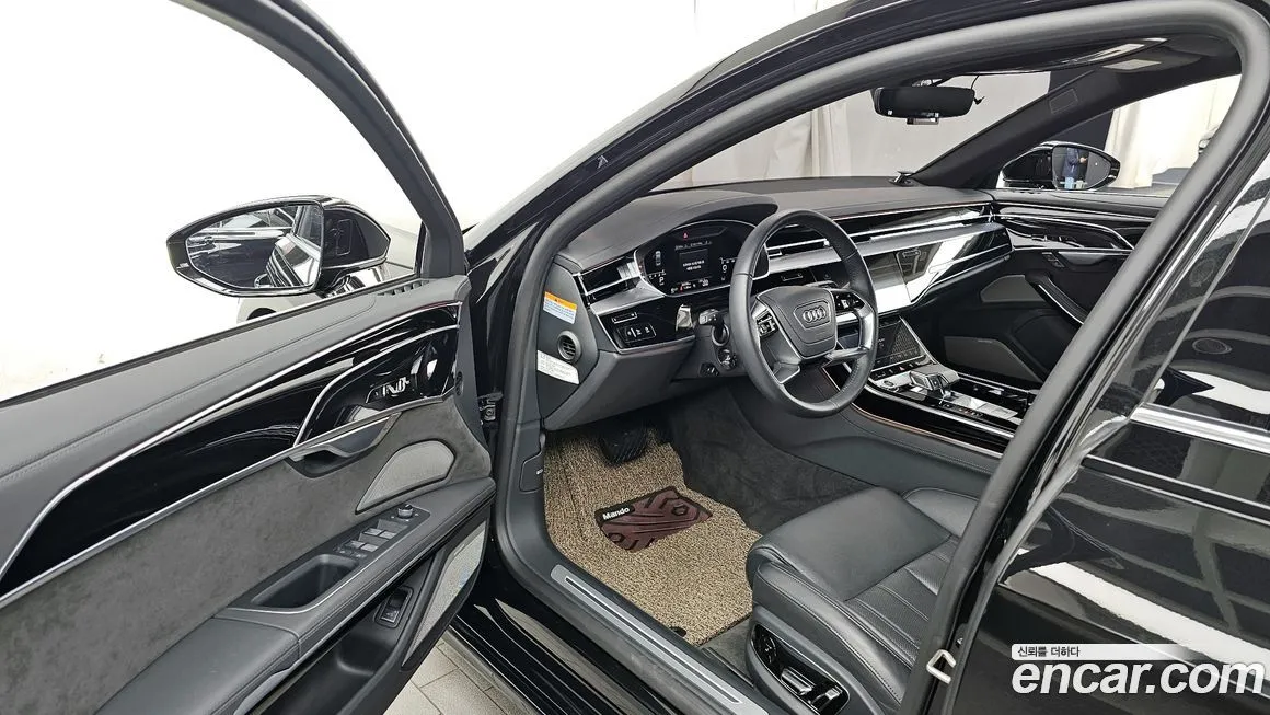 Audi A8 — фото 10