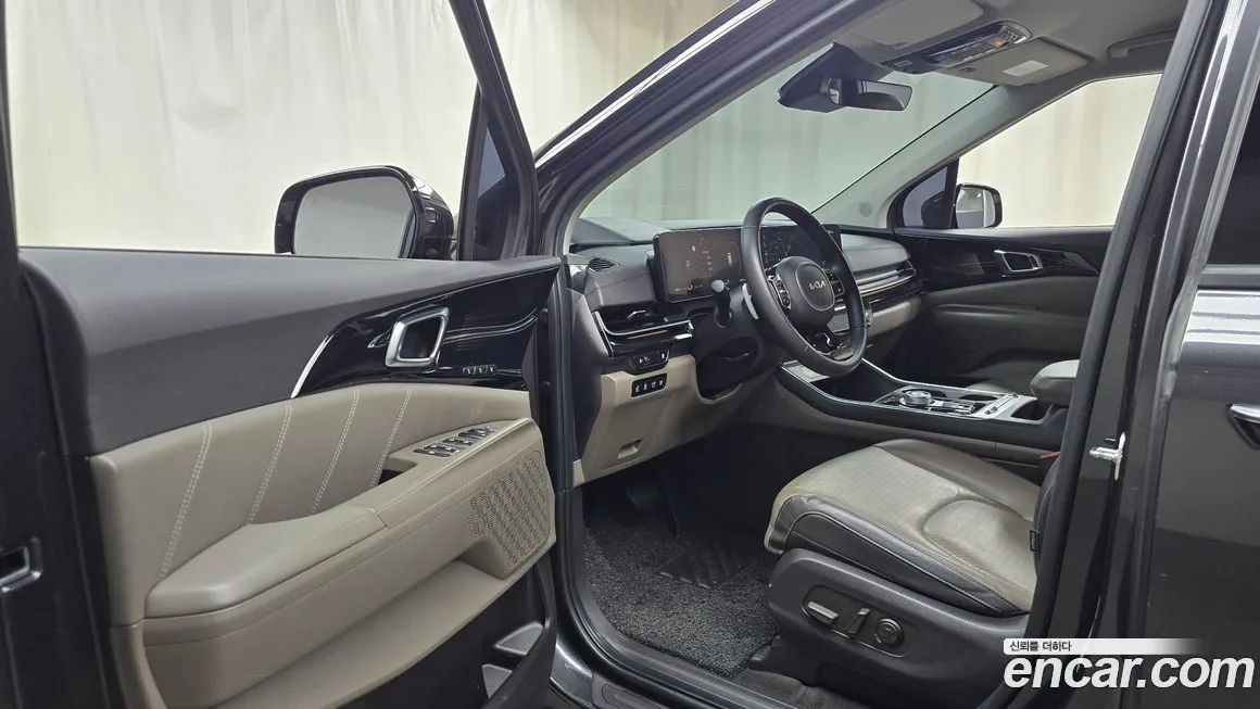 Kia Carnival — фото 10