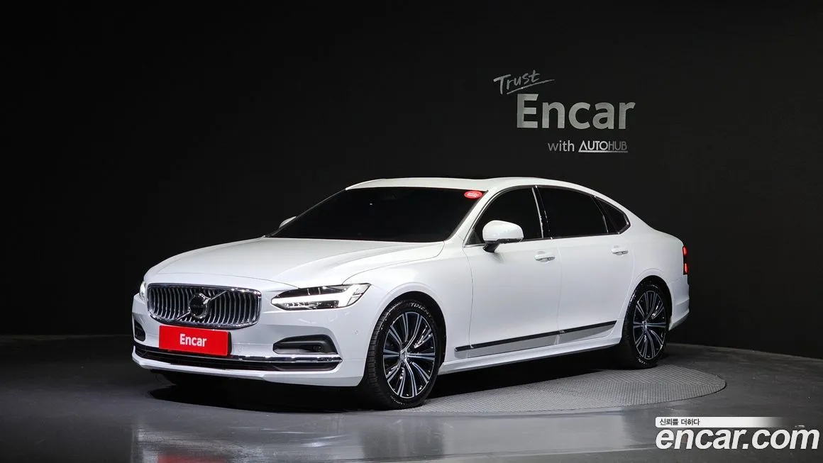 Volvo S90 — фото 1