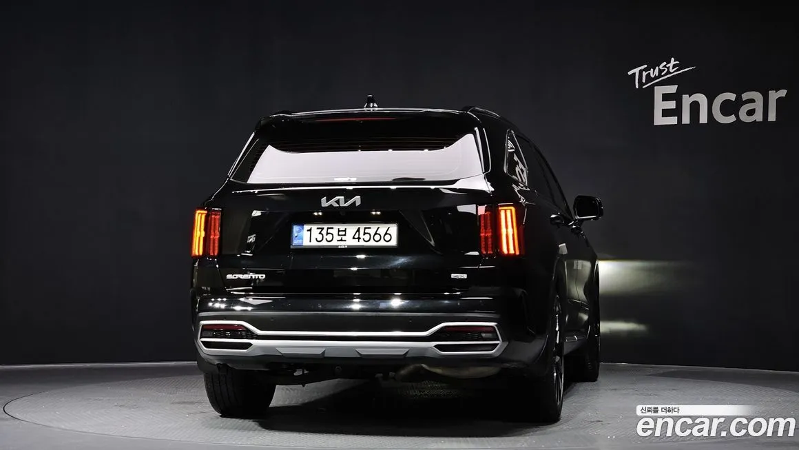 Kia Sorento — фото 4