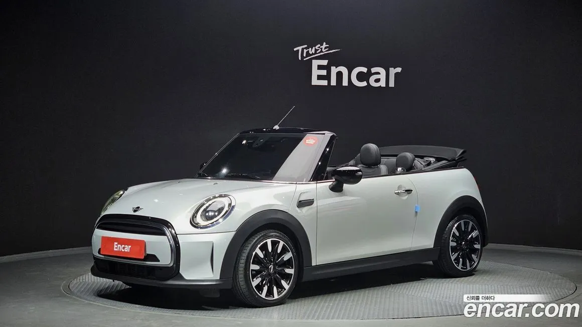 Mini Cooper Convertible — фото 1