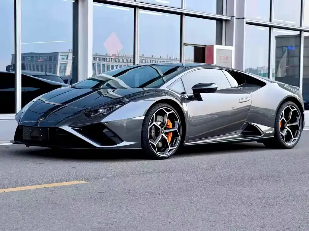 Lamborghini Huracan — фото 1