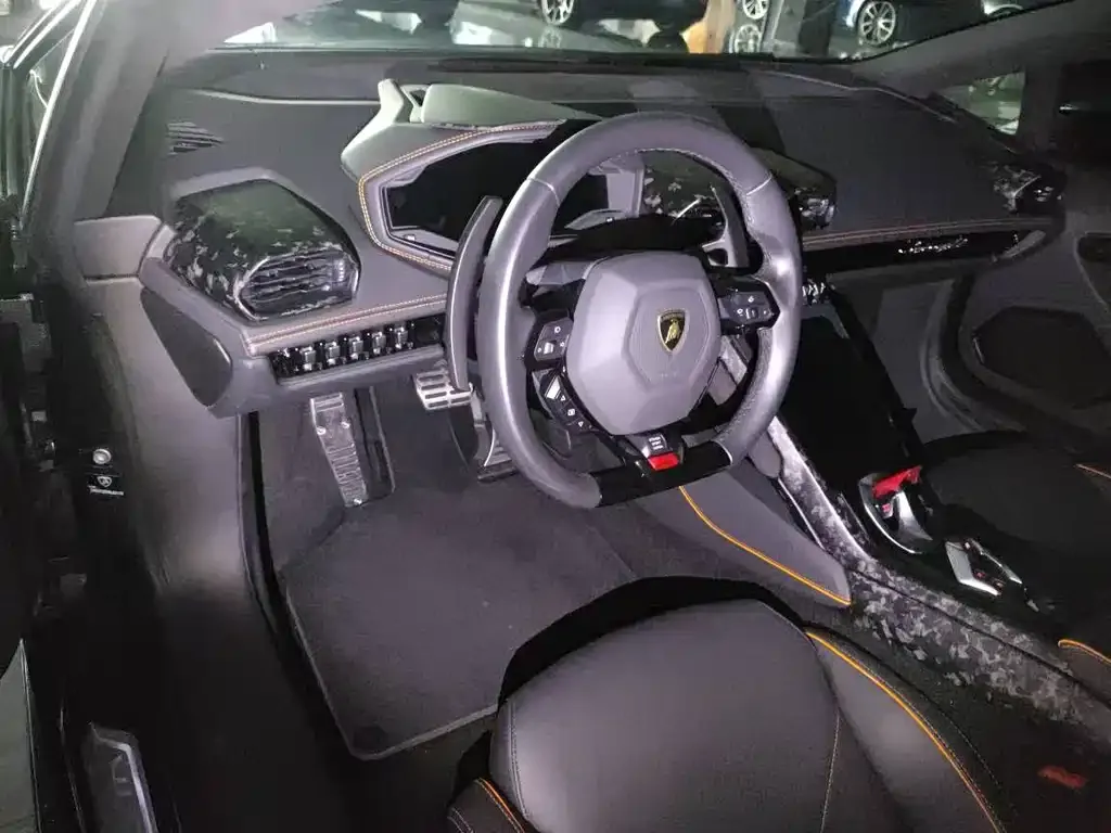 Lamborghini Huracan — фото 7