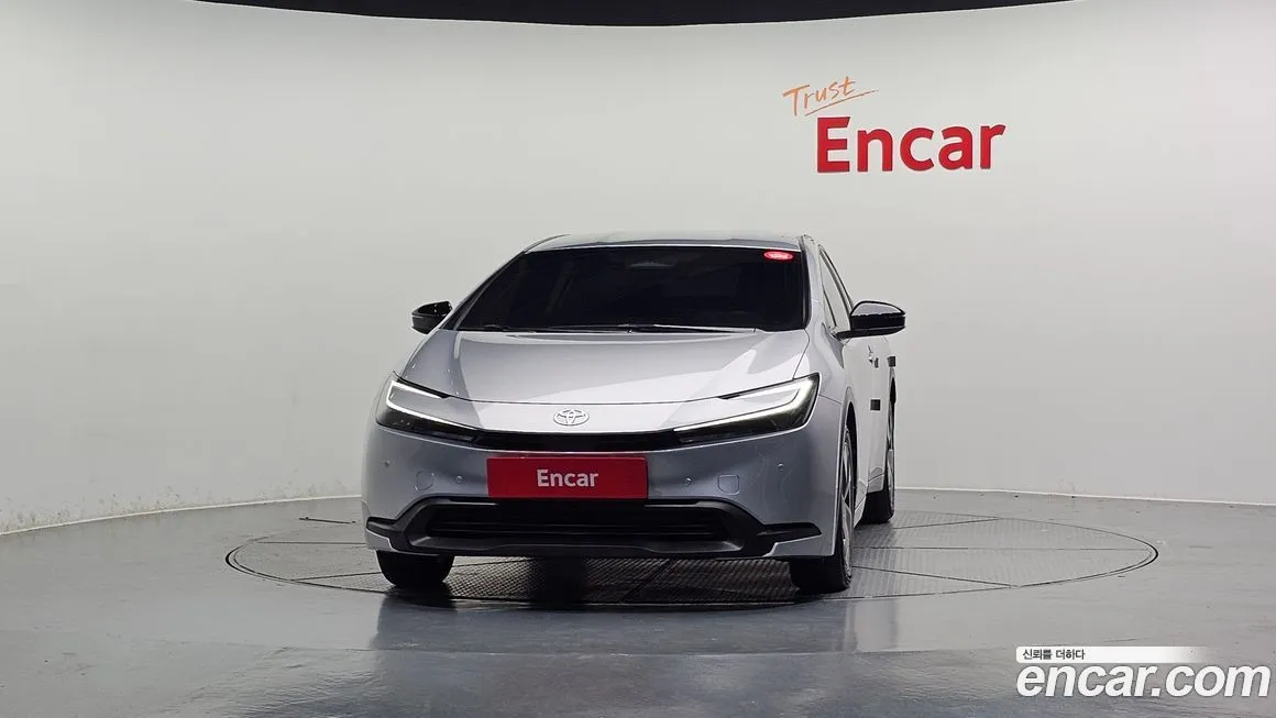 Toyota Prius — фото 3