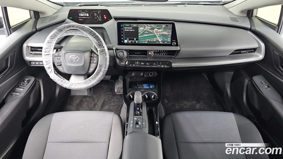 Toyota Prius — фото 7