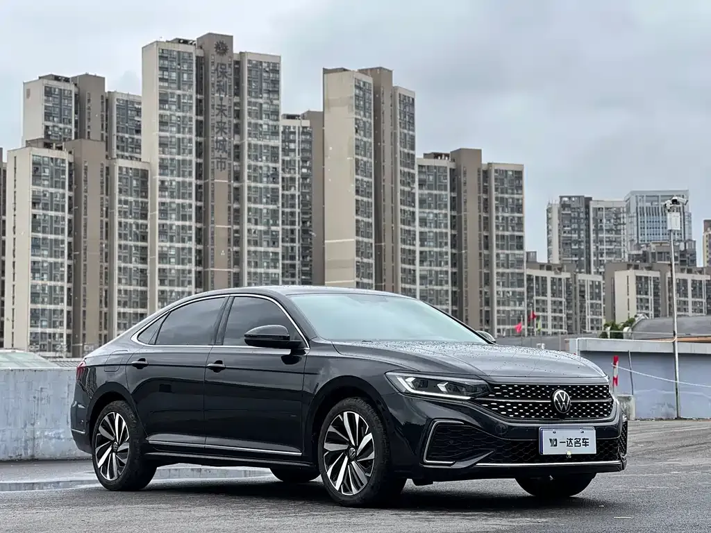 Volkswagen Passat — фото 3