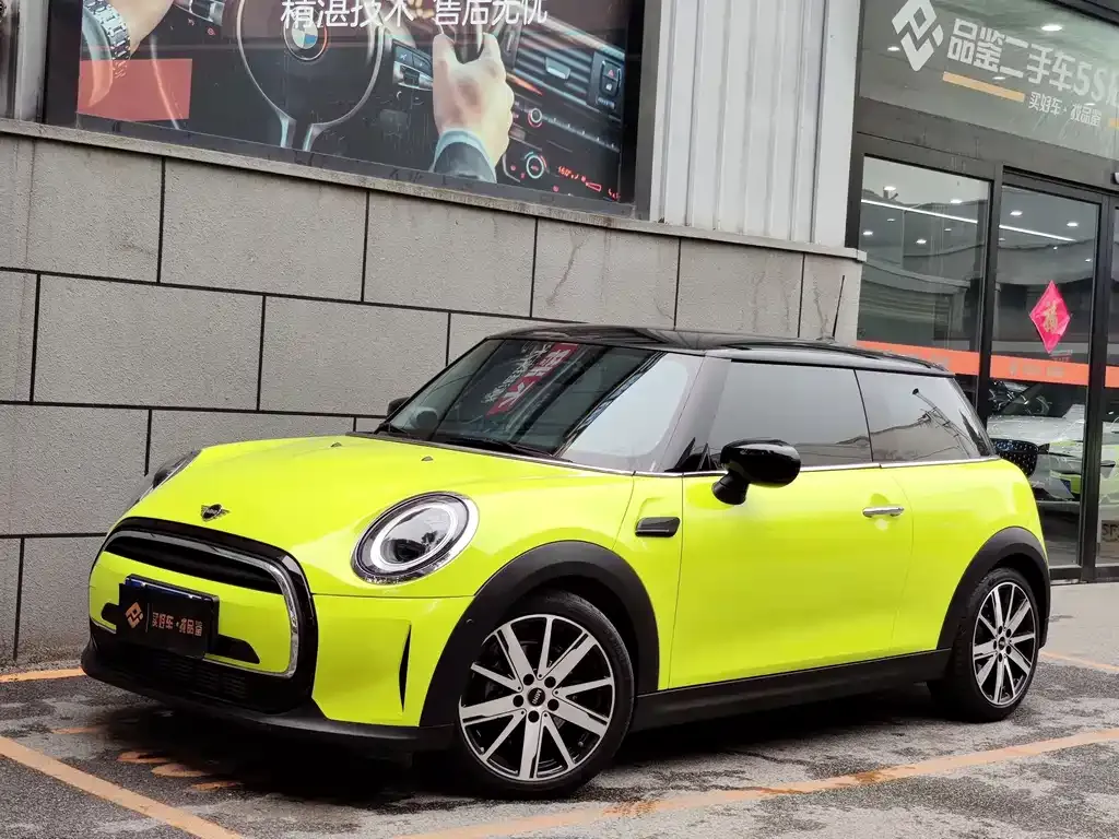 MINI Cooper (3-door) — фото 1