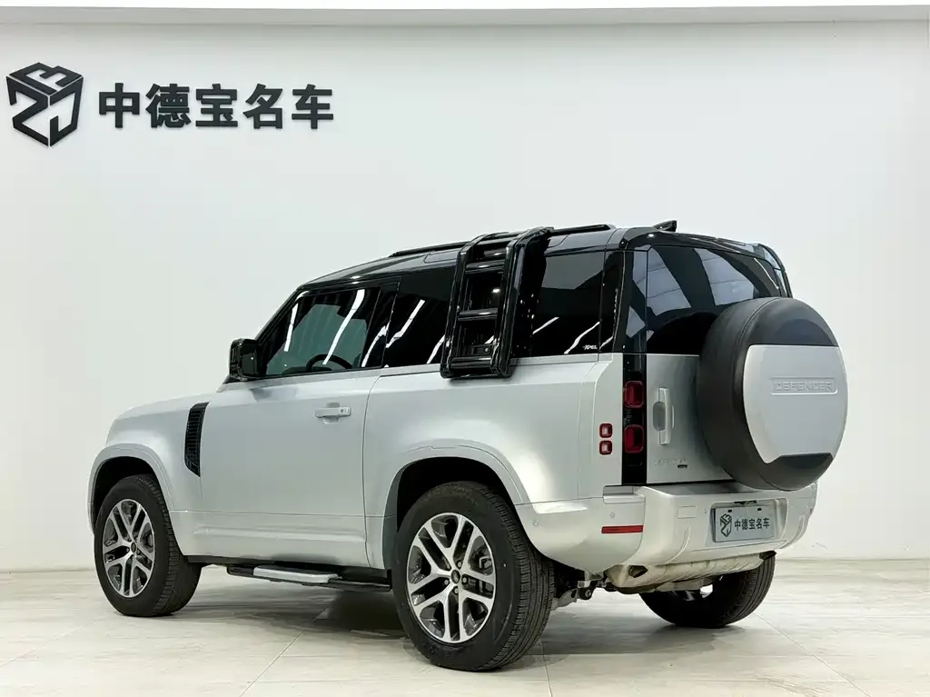 Land Rover Defender — фото 4