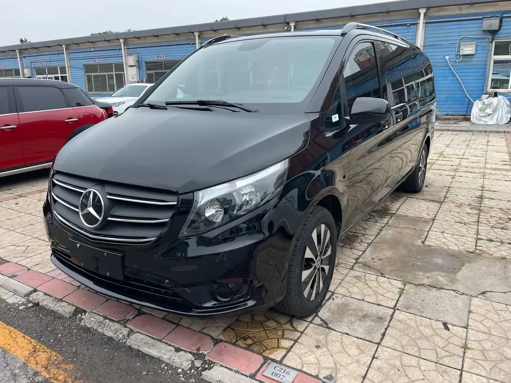 Mercedes-Benz Vito — фото 1