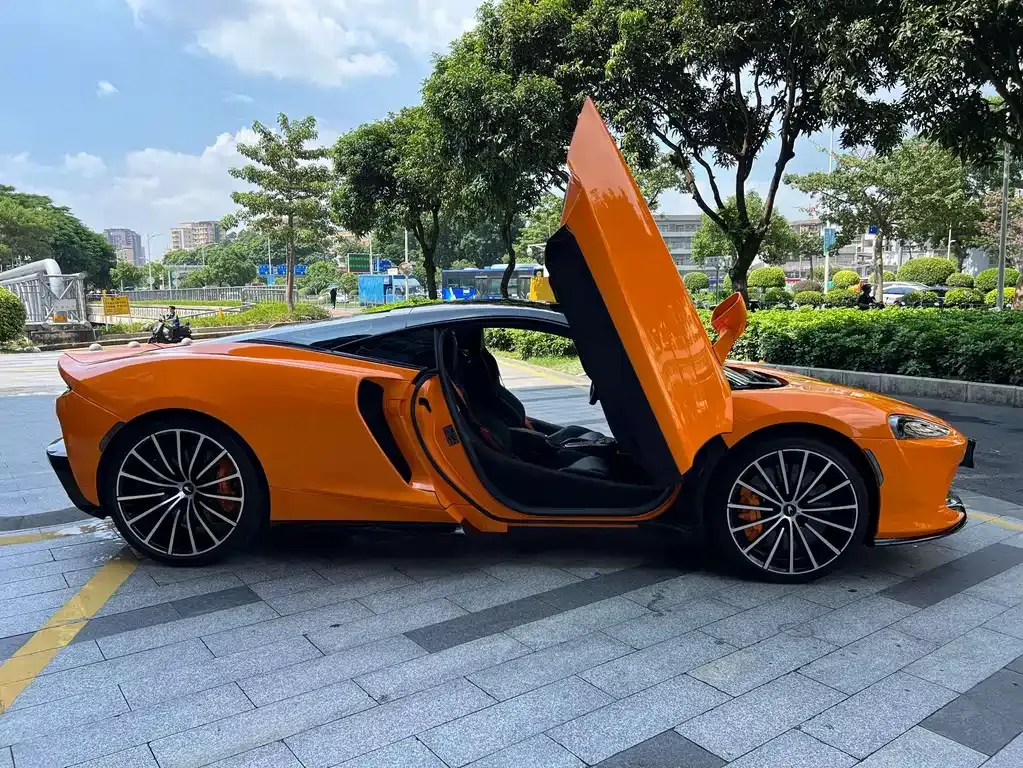 McLaren GT — фото 4