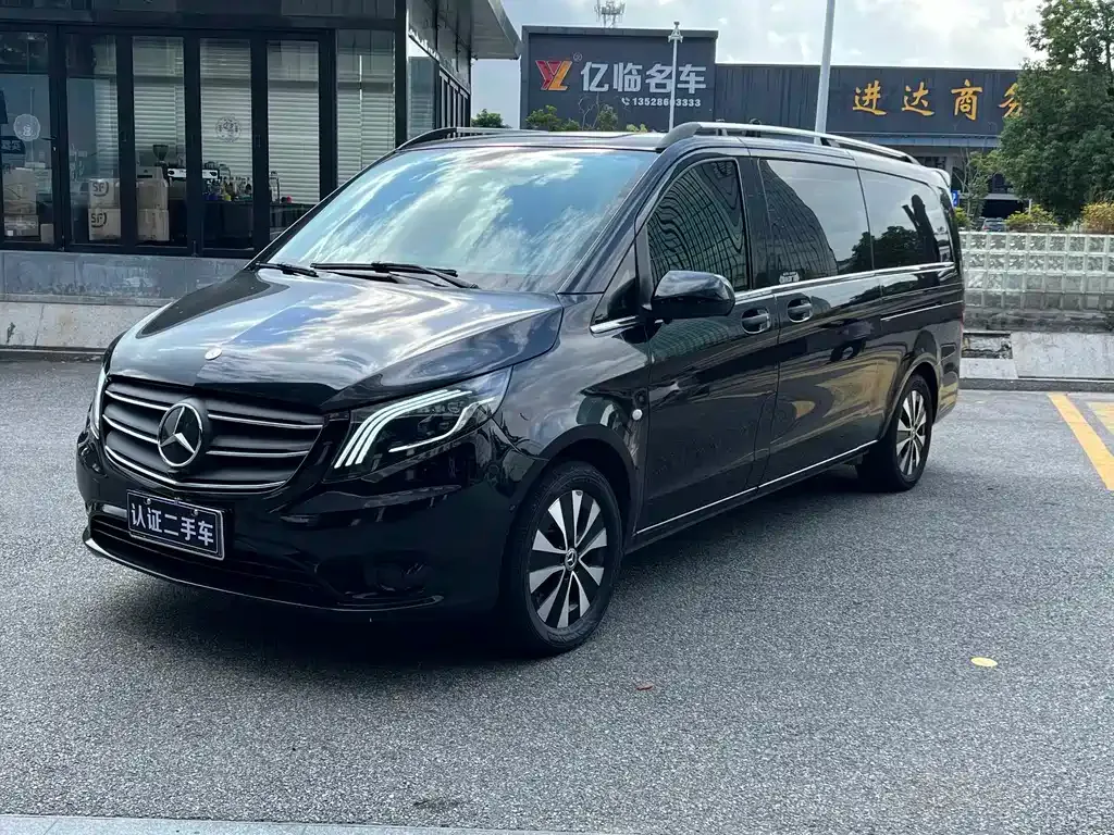 Mercedes-Benz Vito — фото 1