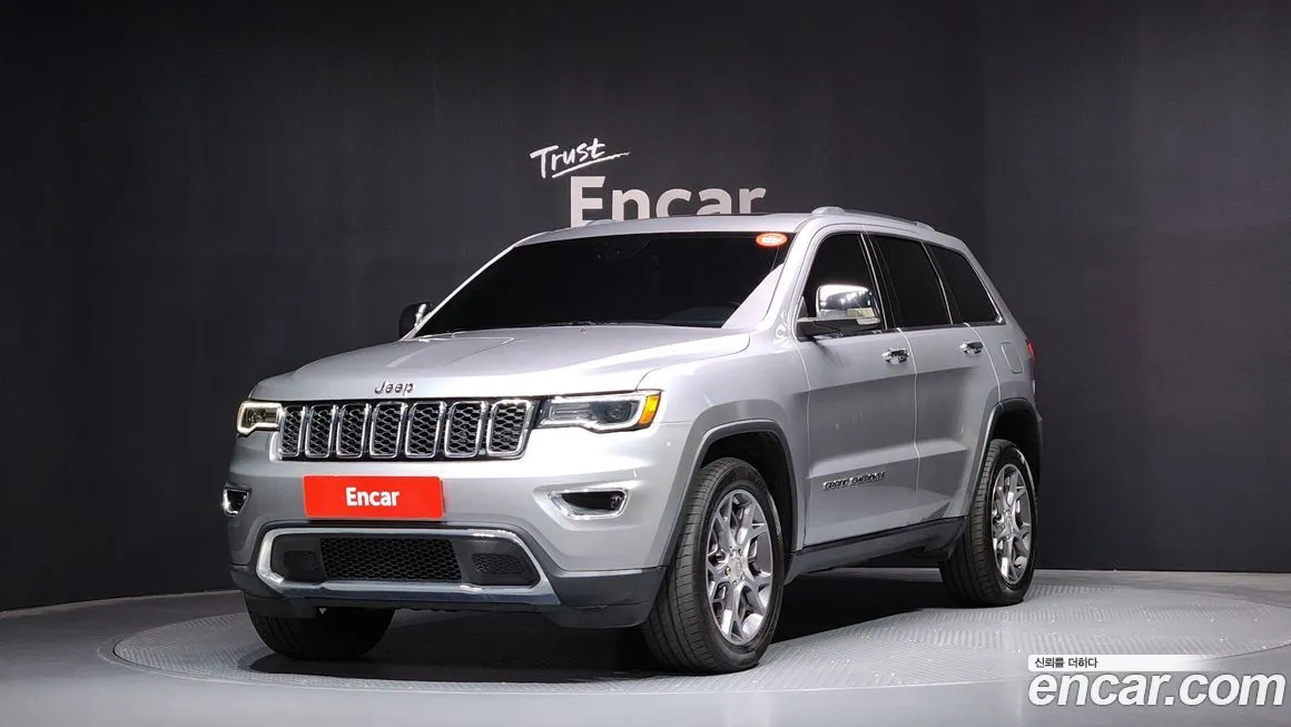 Jeep Cherokee — фото 1