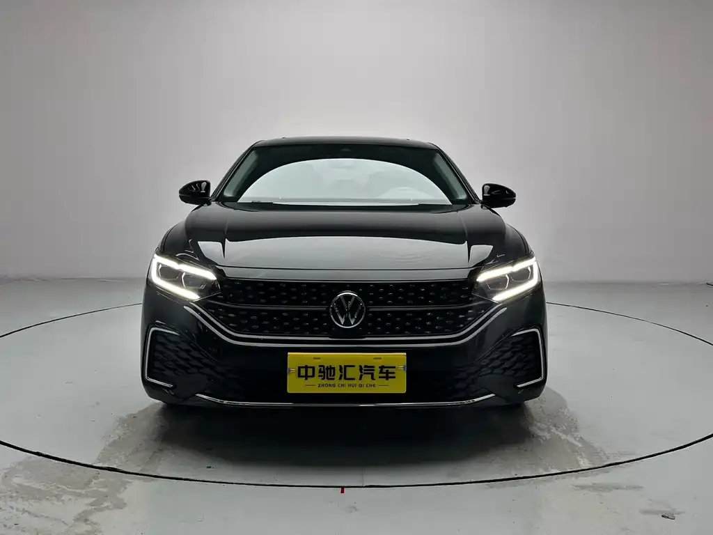 Volkswagen Passat — фото 2