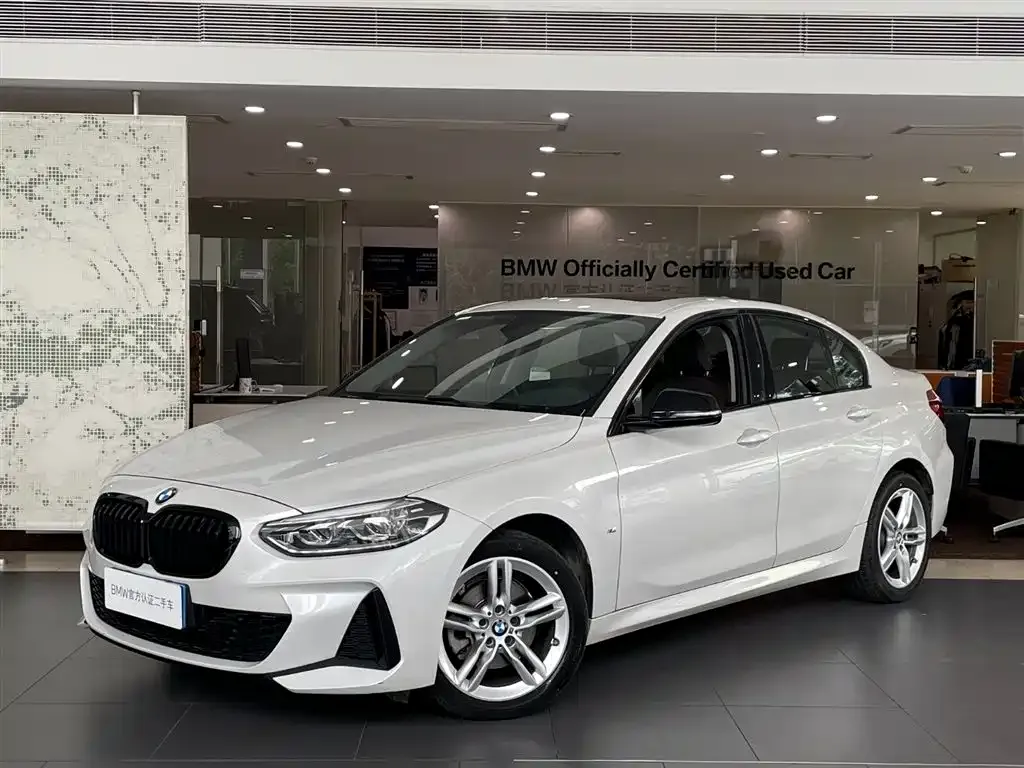 BMW 1 Series — фото 1