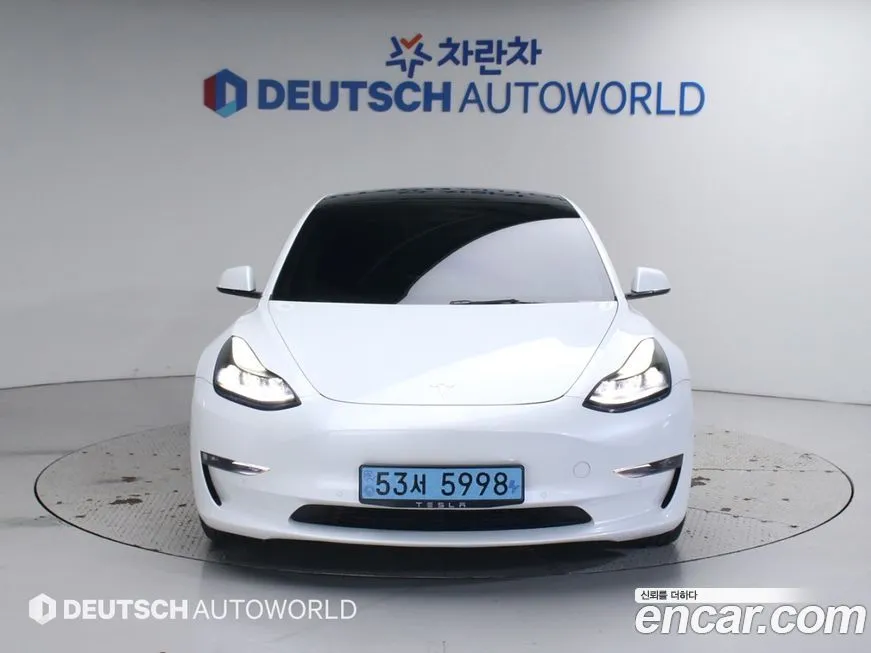Tesla Model 3 — фото 3