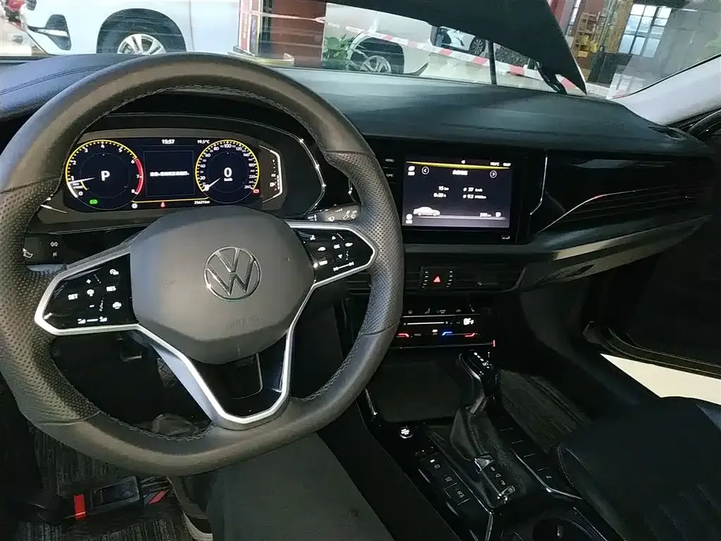 Volkswagen Passat — фото 10