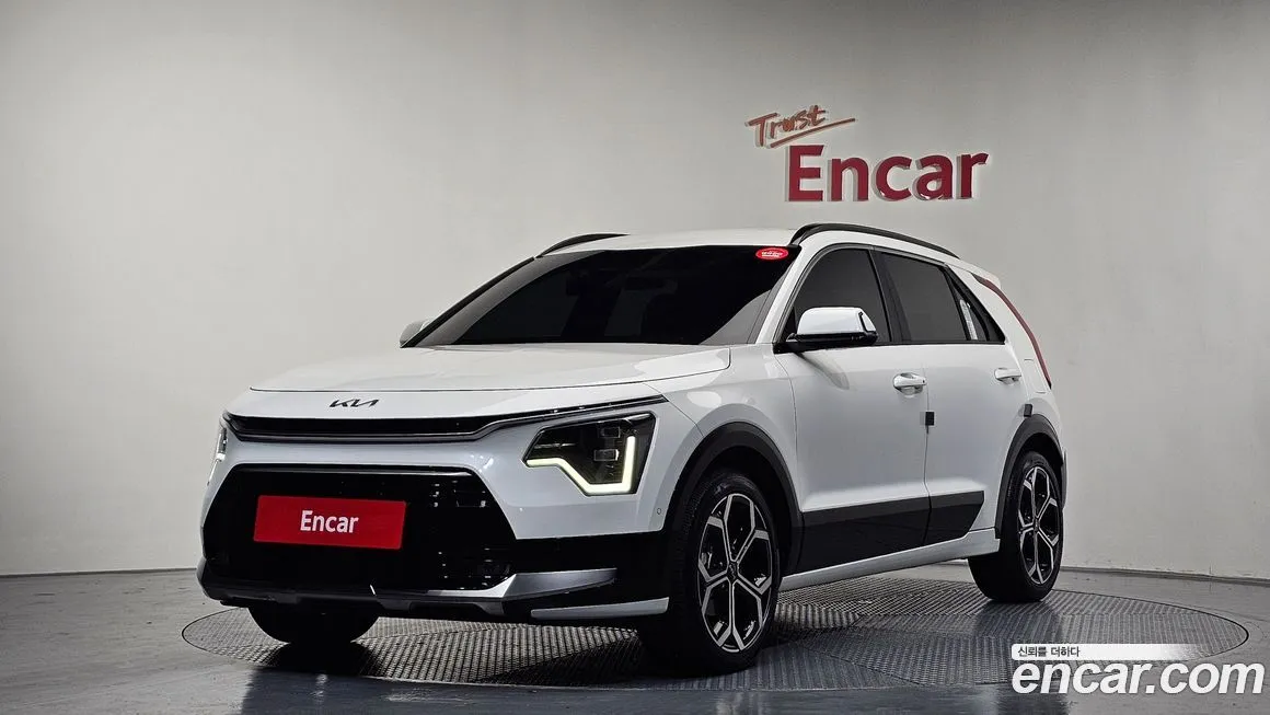 Kia Niro — фото 1