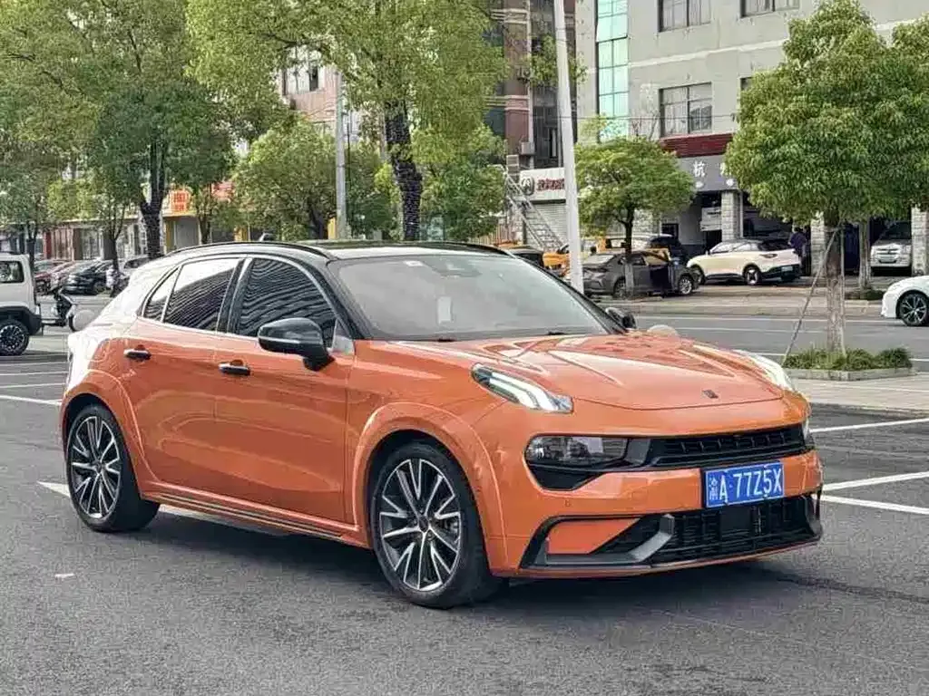 Lynk & Co 02 Hatchback — фото 3