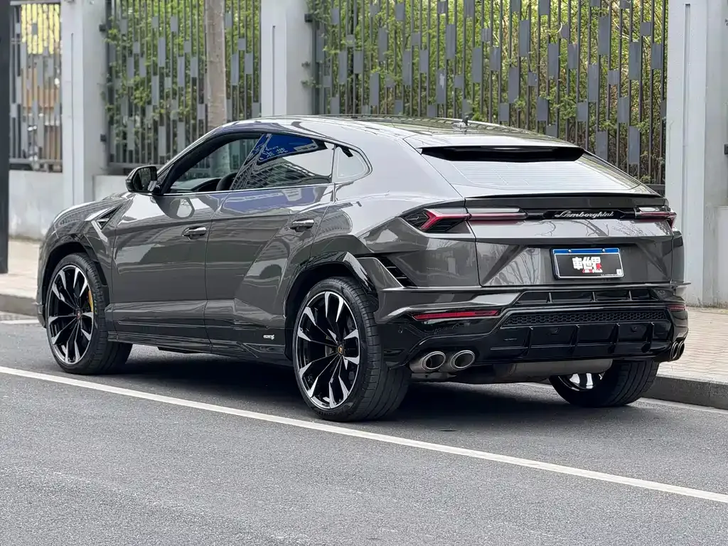Lamborghini Urus — фото 2