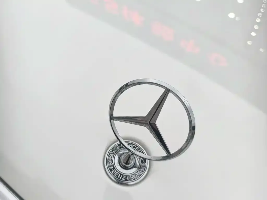 Mercedes-Benz GLS — фото 6