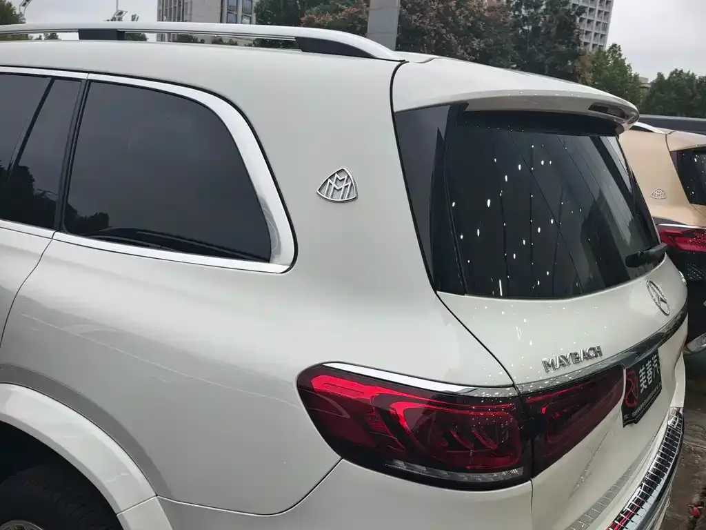 Mercedes-Benz GLS — фото 9
