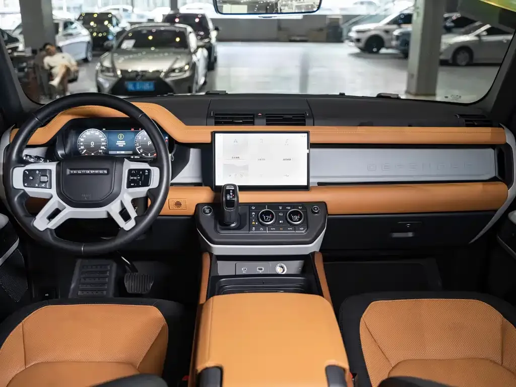 Land Rover Defender — фото 10