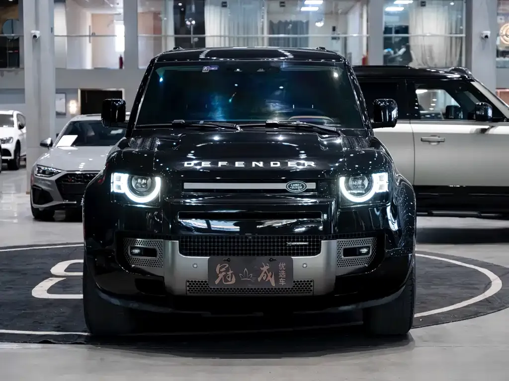 Land Rover Defender — фото 2