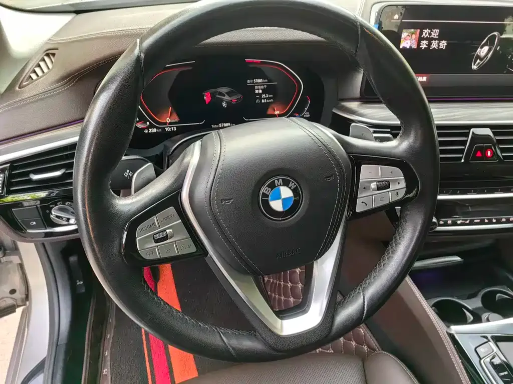 BMW 5 Series — фото 10