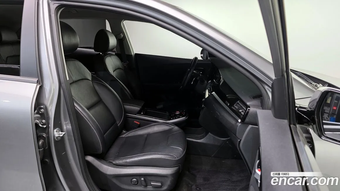 Kia Niro — фото 10