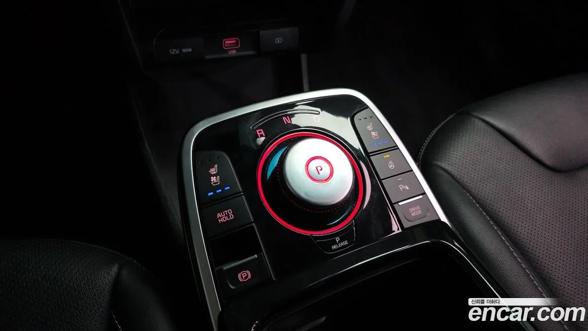 Kia Niro — фото 9