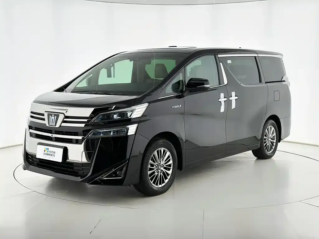 Toyota Vellfire — фото 1