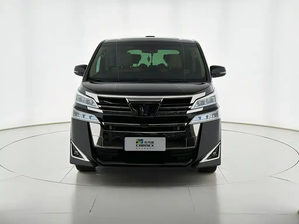 Toyota Vellfire — фото 2