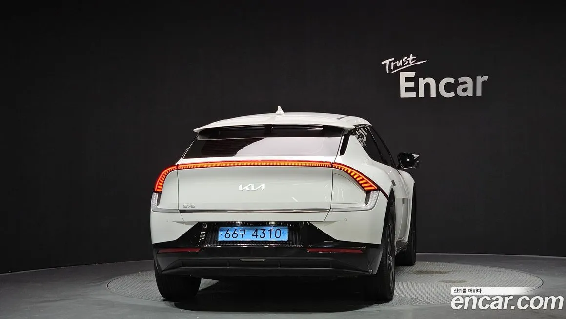 Kia EV6 — фото 4