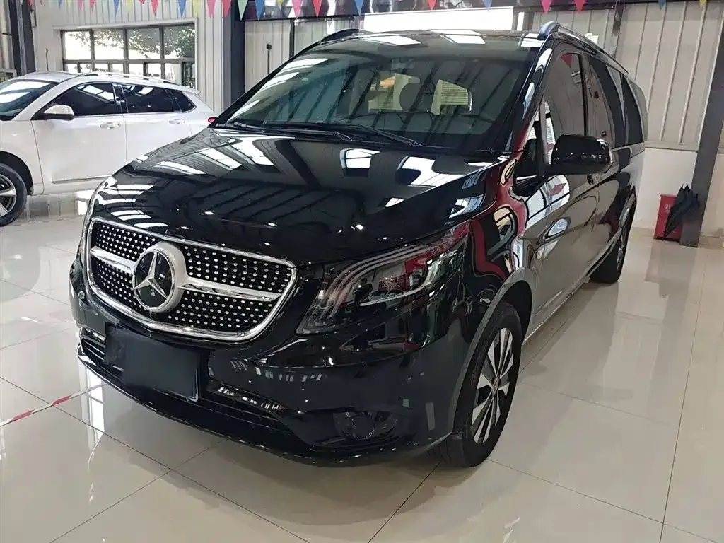 Mercedes-Benz Vito — фото 1
