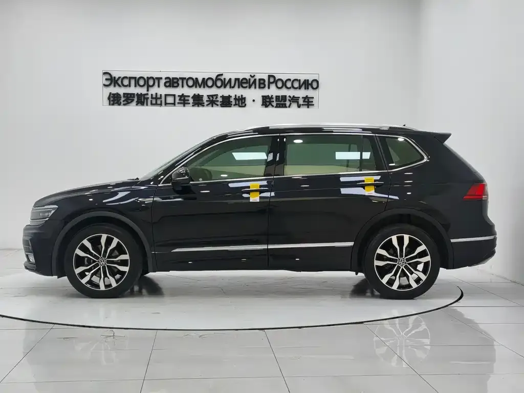 Volkswagen Tiguan L — фото 6