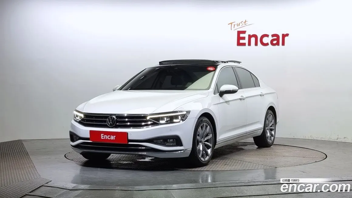 Volkswagen Passat — фото 1