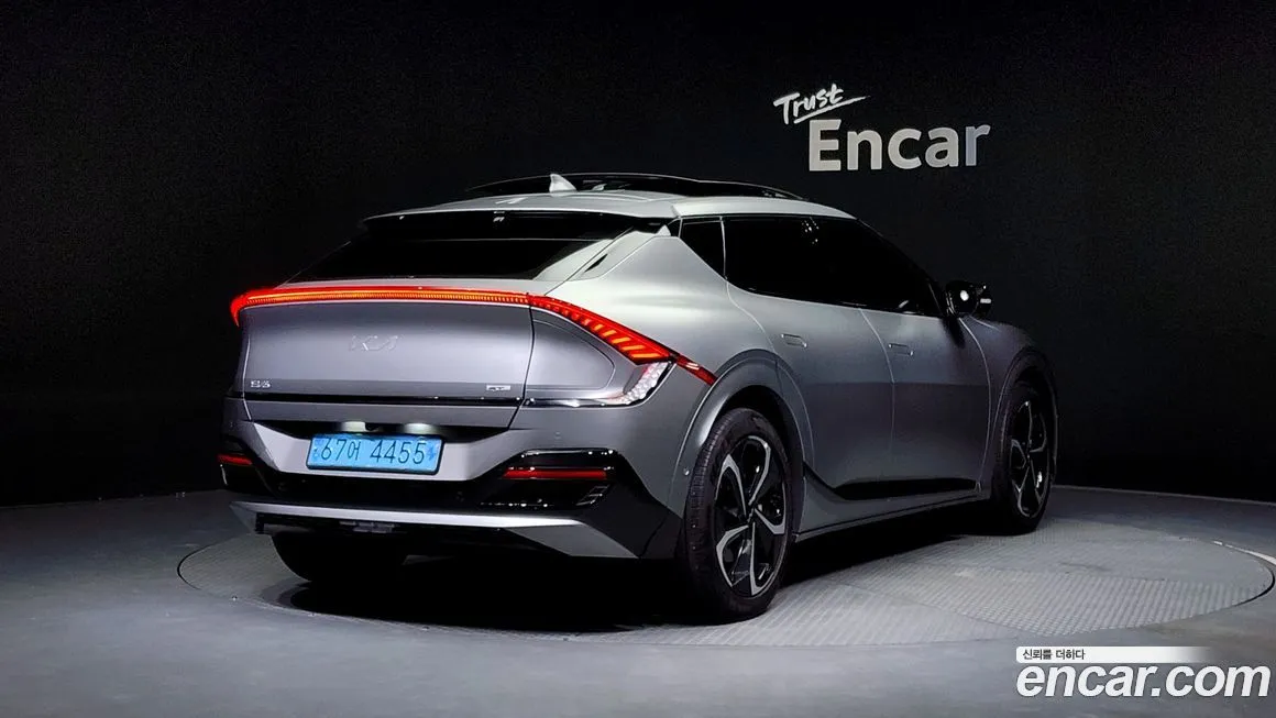 Kia EV6 — фото 2