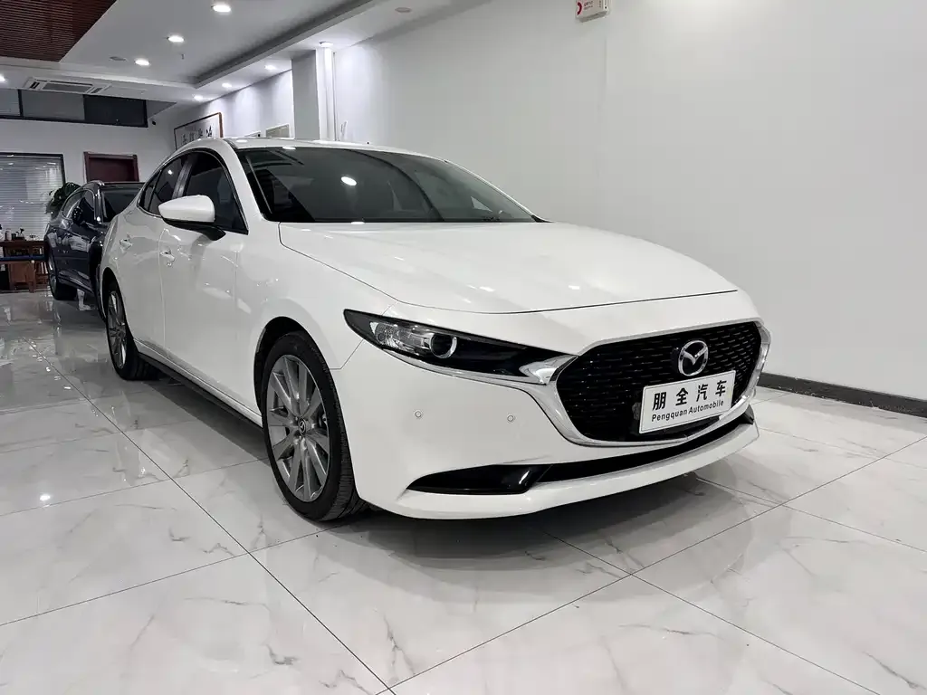 Mazda 3 Axela — фото 3