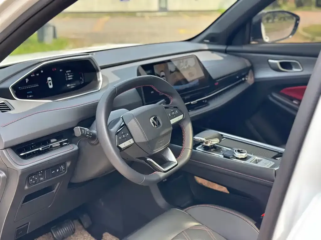 Changan CS55PLUS — фото 10