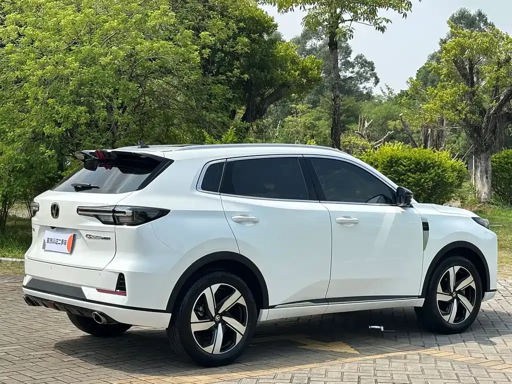 Changan CS55PLUS — фото 9