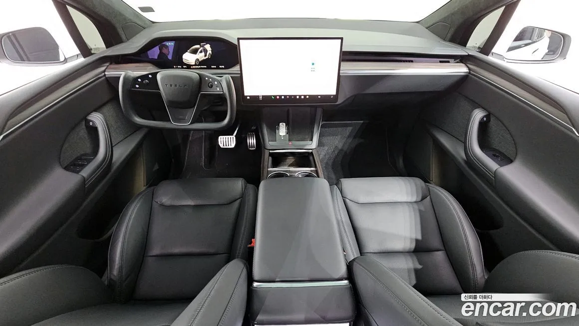 Tesla Model X — фото 7