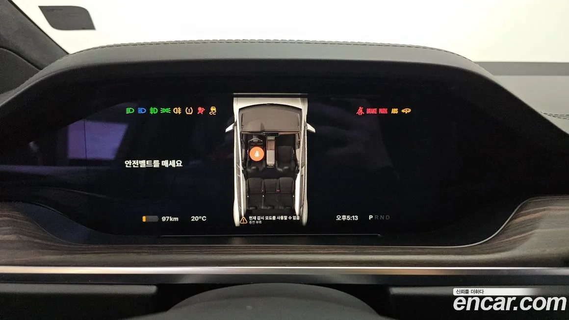 Tesla Model X — фото 8