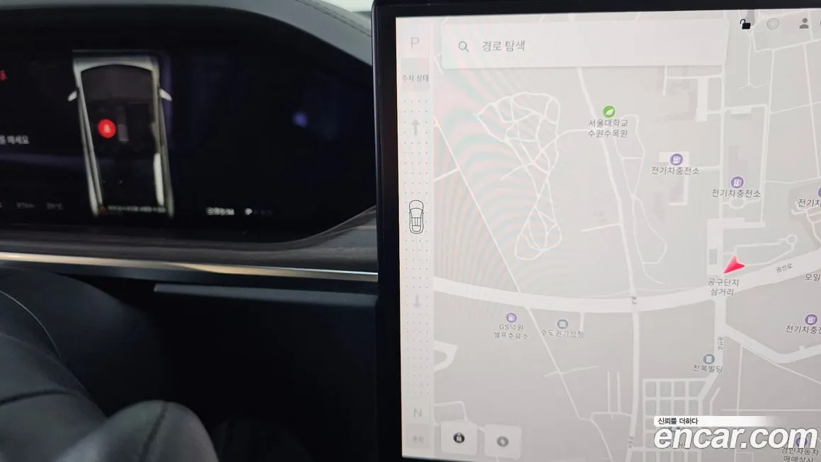 Tesla Model X — фото 9