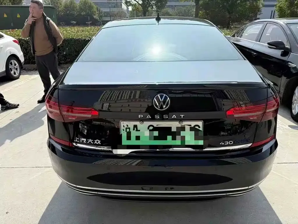 Volkswagen Passat New Energy — фото 5