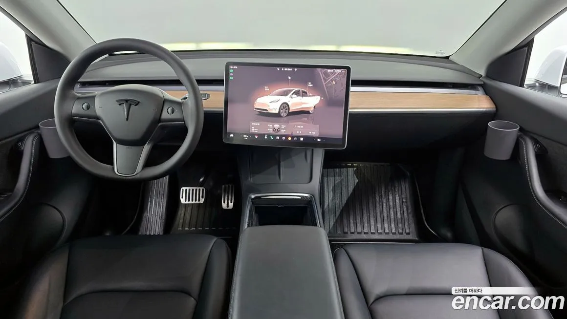 Tesla Model Y — фото 7
