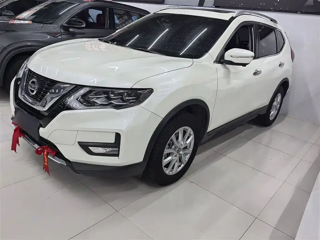 Nissan X-Trail — фото 2