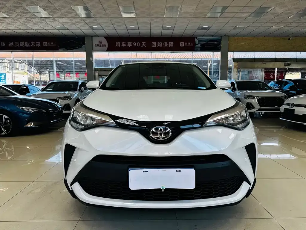 Toyota C-HR — фото 2