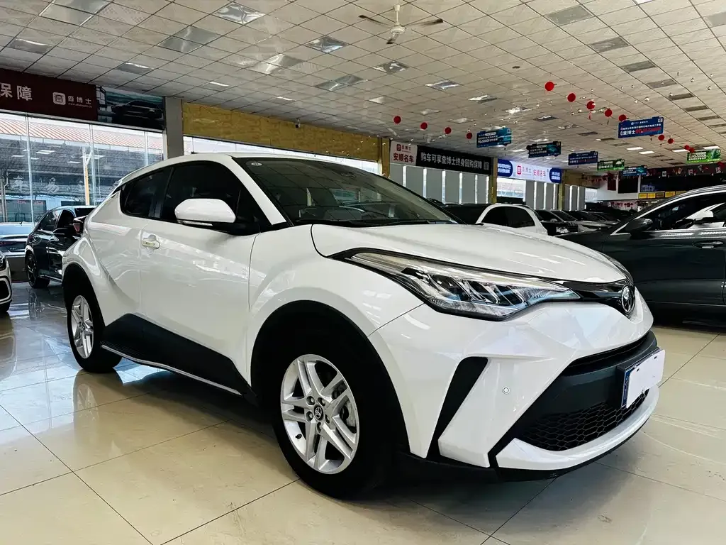 Toyota C-HR — фото 3