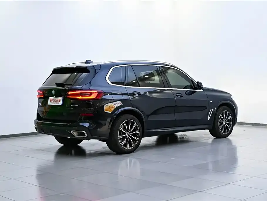 BMW X5 — фото 5
